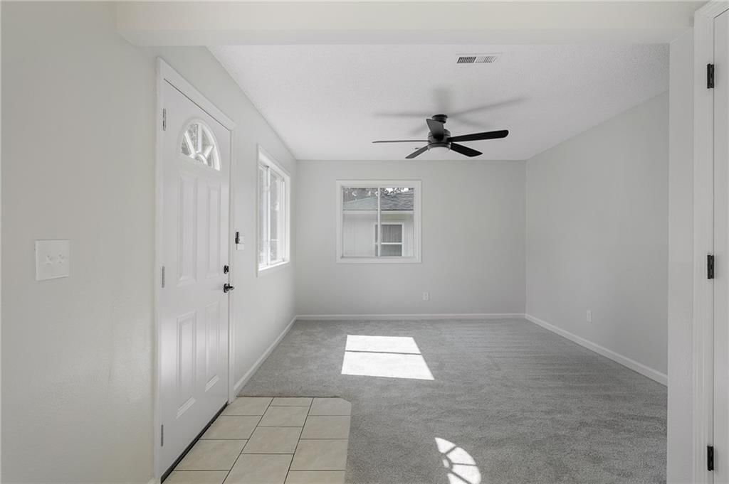 423 N Walnut Street — photo 6