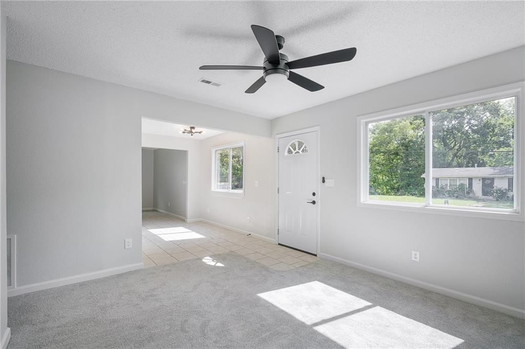 423 N Walnut Street — photo 11