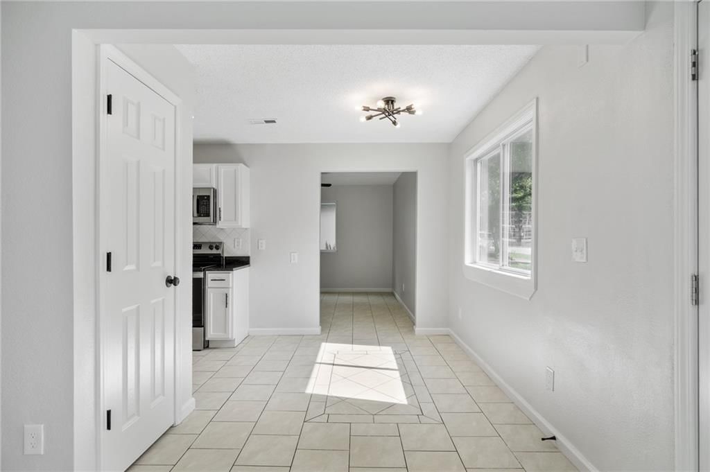 423 N Walnut Street — photo 13