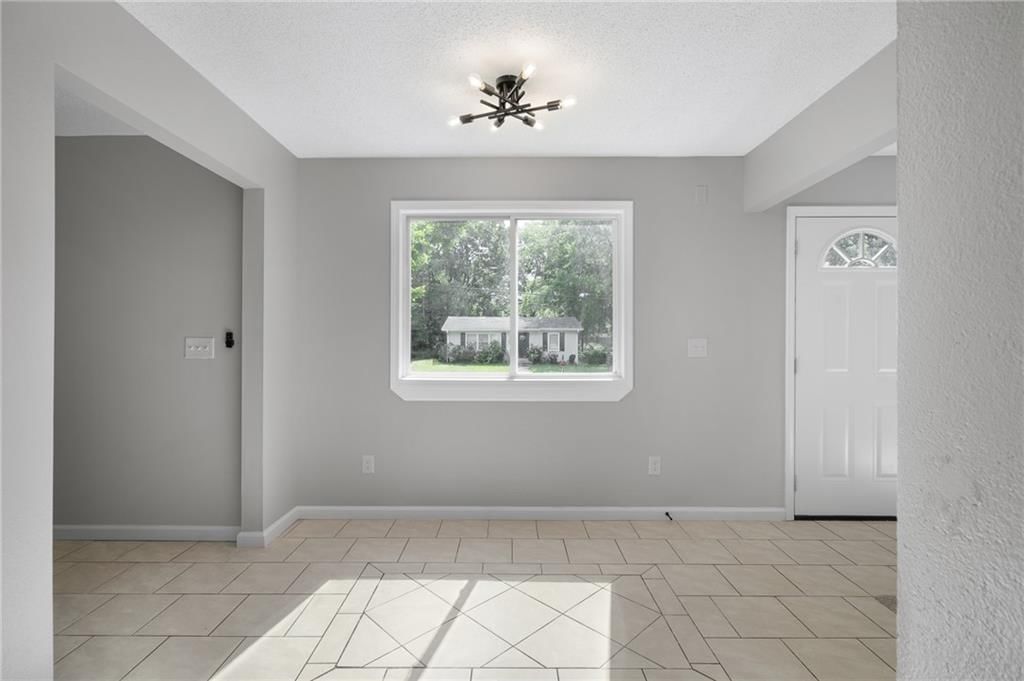 423 N Walnut Street — photo 15