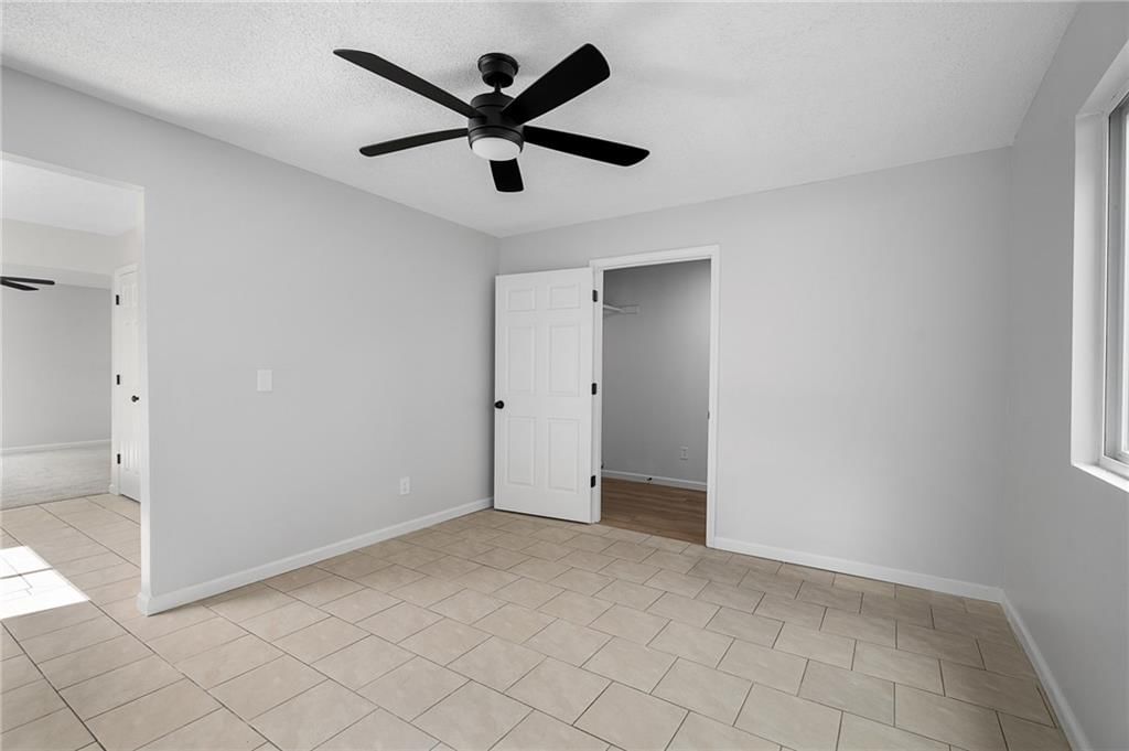 423 N Walnut Street — photo 21