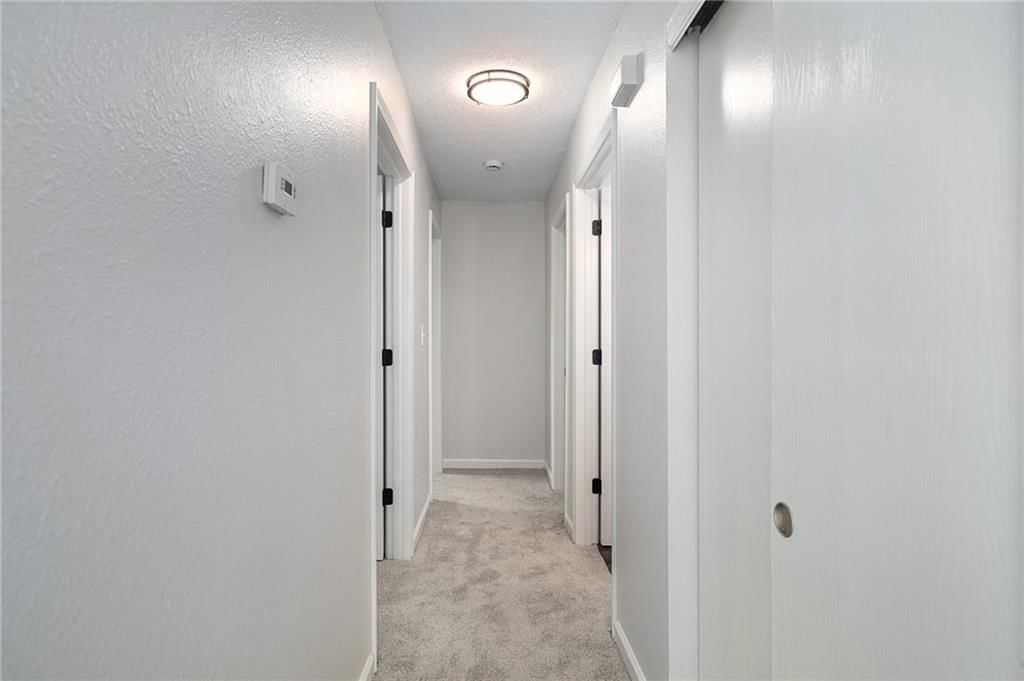 423 N Walnut Street — photo 26