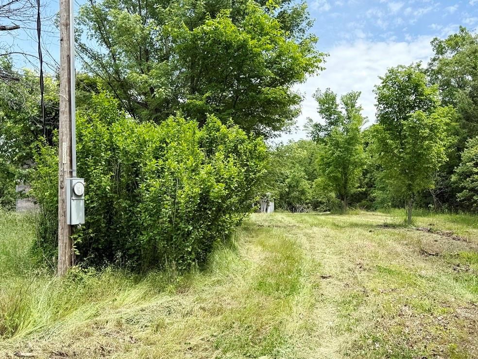 Photo 6 of 24 - 7980 SE 375 Road