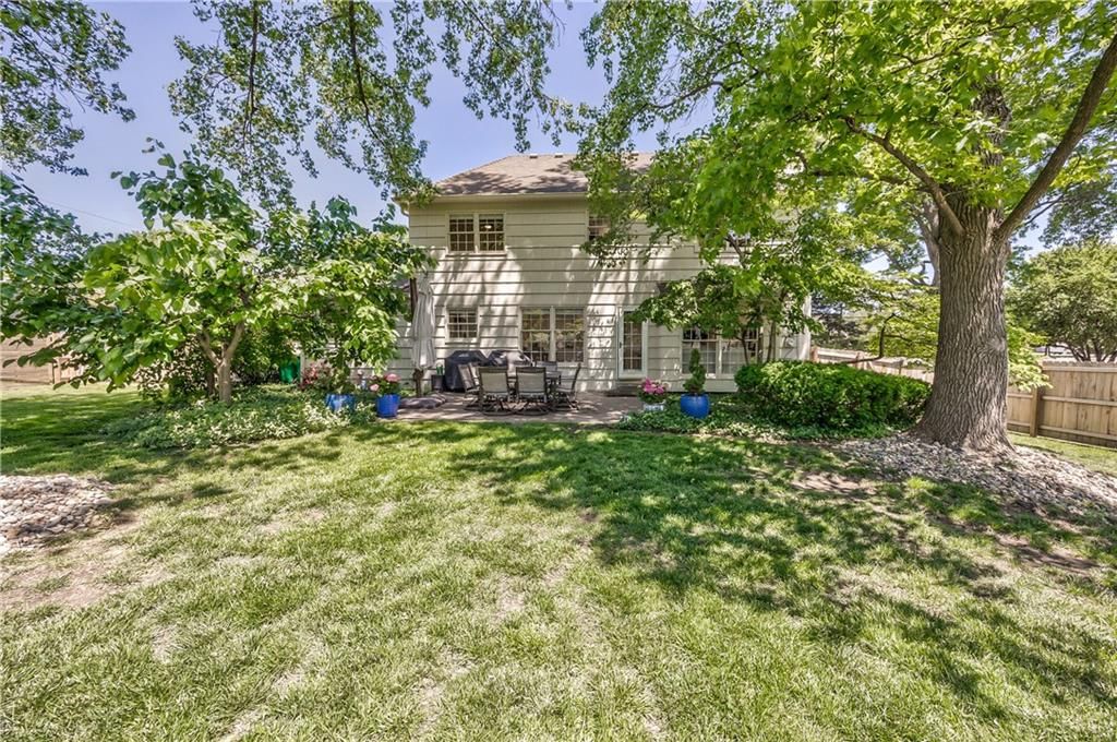 5611 W 91st Street — photo 29