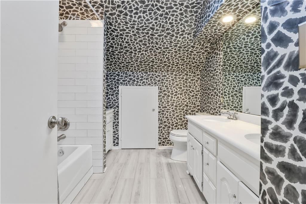 8112 Briar Street — photo 31