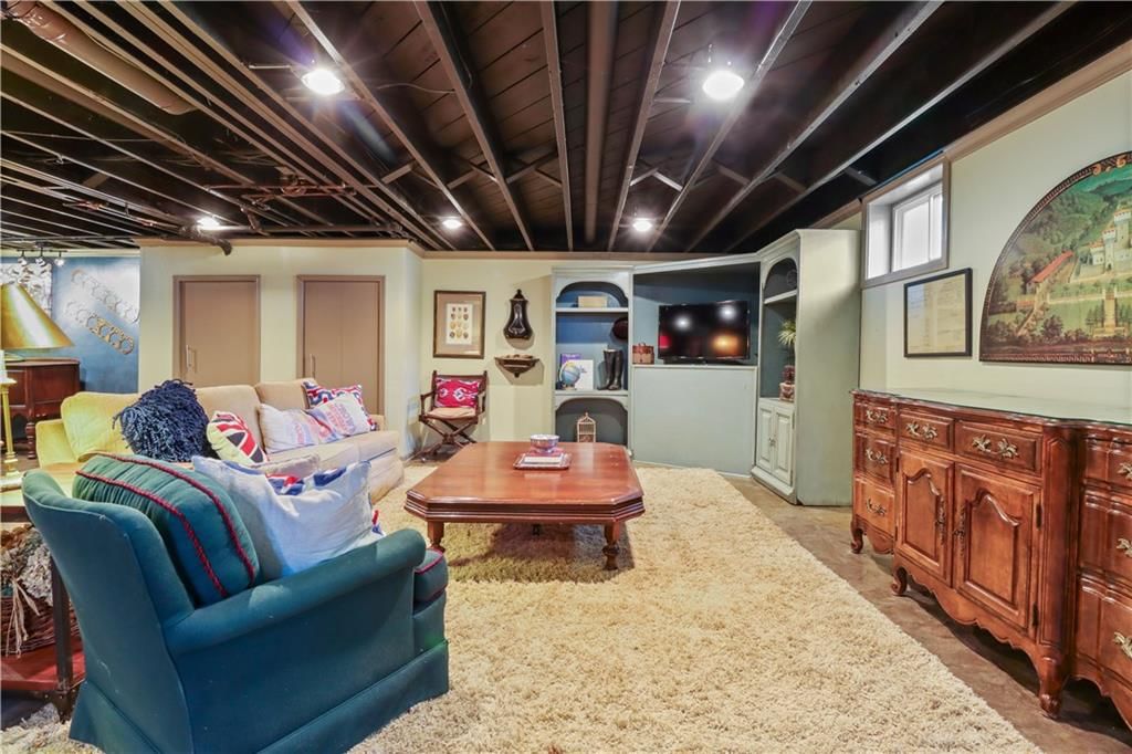 8112 Briar Street — photo 33