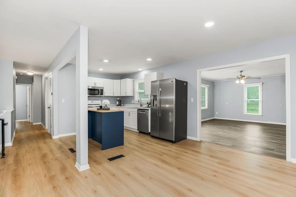 5120 Monrovia Street — photo 8