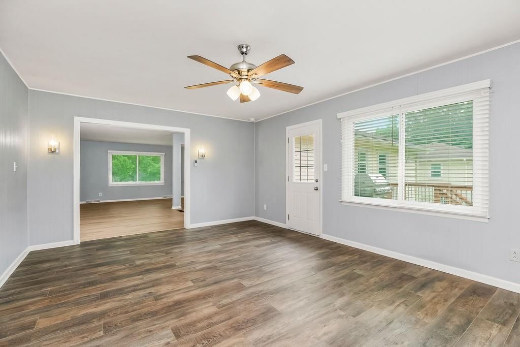 5120 Monrovia Street — photo 12
