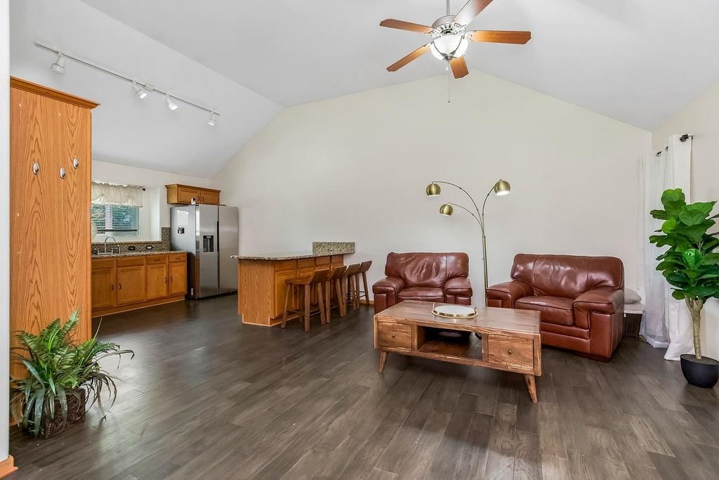 11601 N Manning Avenue — photo 6