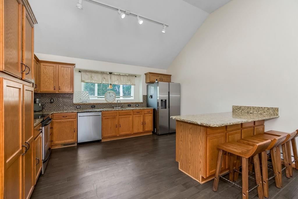 11601 N Manning Avenue — photo 9