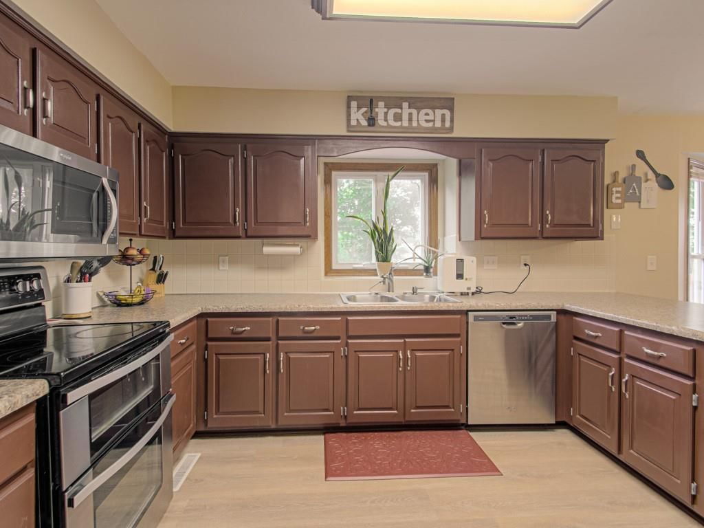 2609 NW Acorn Drive — photo 11