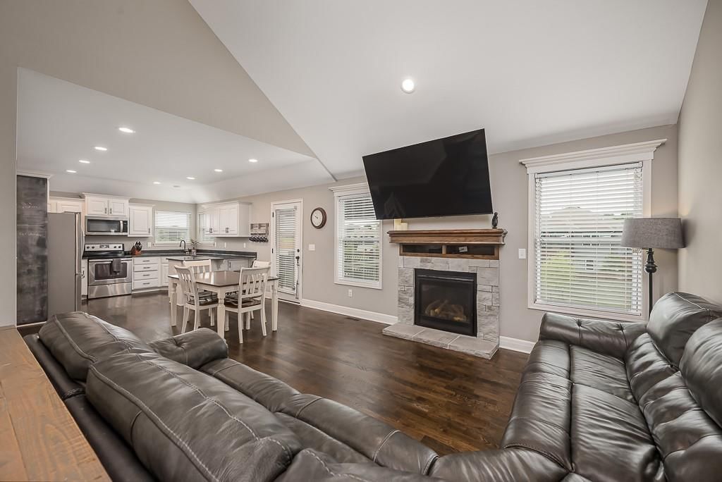14164 Nicollete Court — photo 8