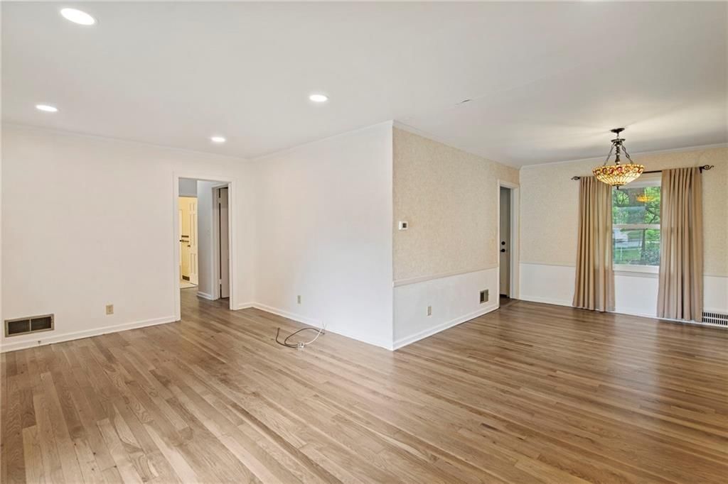 5600 Roe Boulevard — photo 8