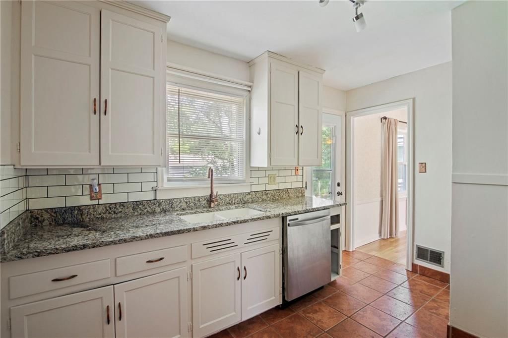 5600 Roe Boulevard — photo 18