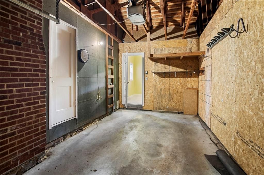 5600 Roe Boulevard — photo 32
