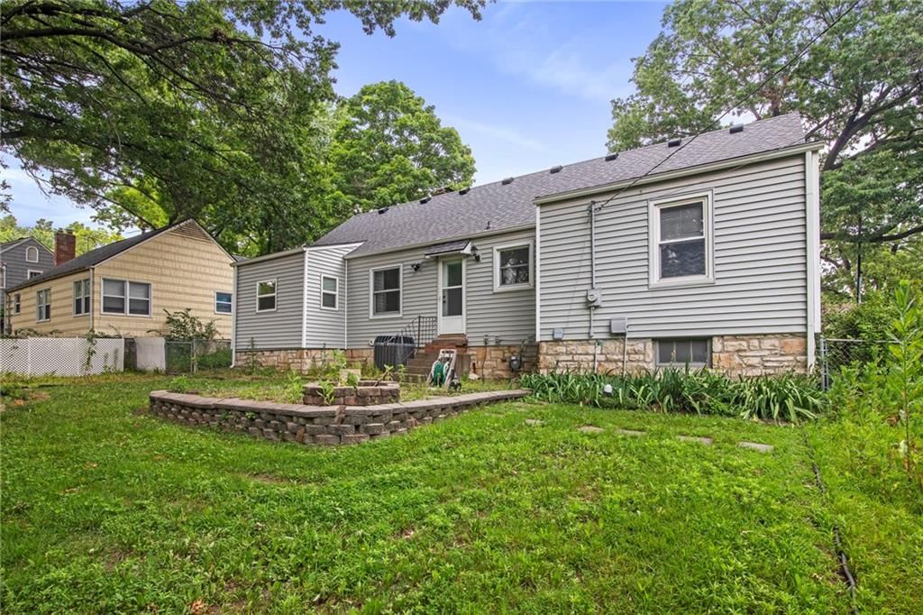 5600 Roe Boulevard — photo 37