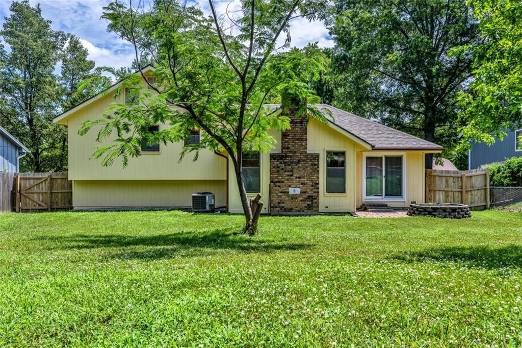 1110 Canterbury Lane — photo 7