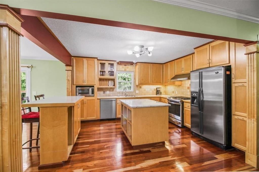Photo 10 of 42 - 4188 Country Squire Lane