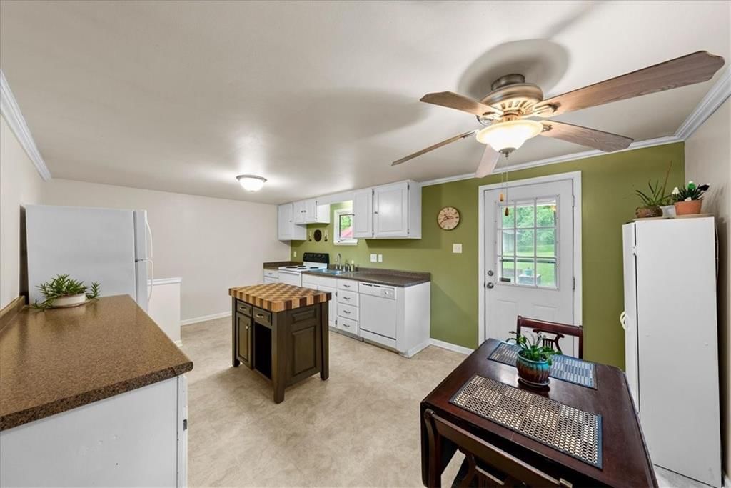 4400 Elledge Drive — photo 10