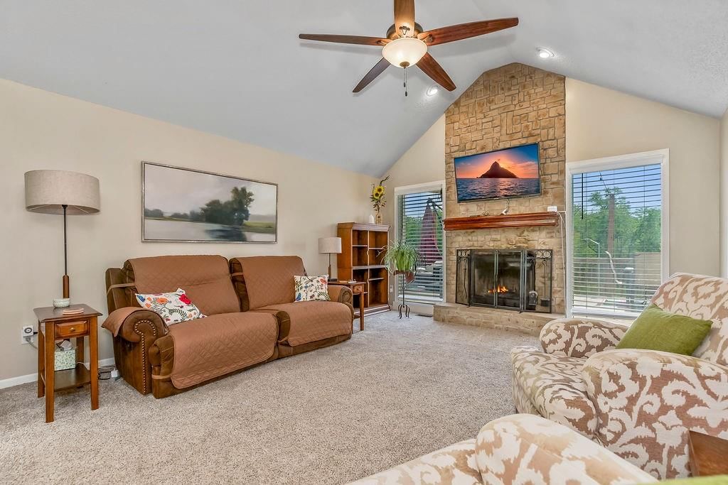 10317 NW 85TH Street — photo 15