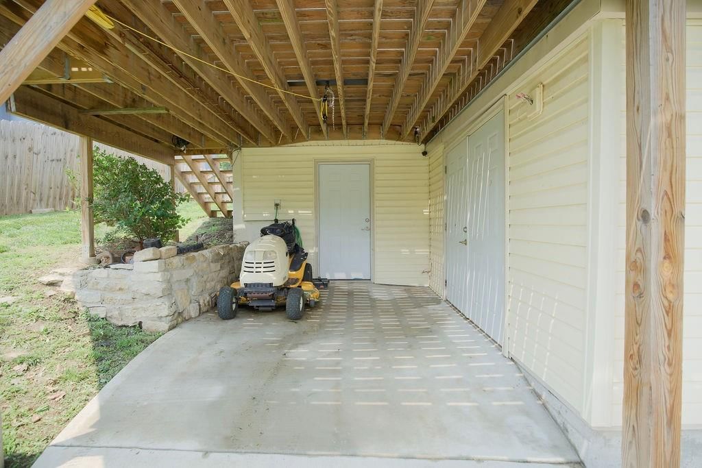 10317 NW 85TH Street — photo 41