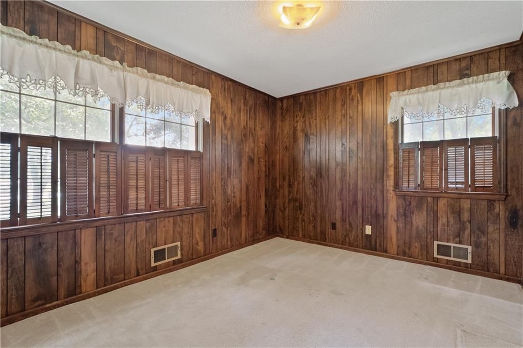 1150 NE Colbern Road — photo 21