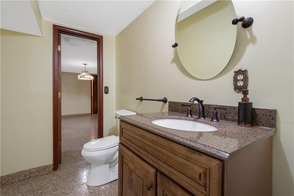 1150 NE Colbern Road — photo 34