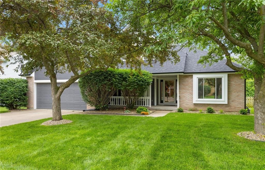 3909 NE 60th Street — photo 2