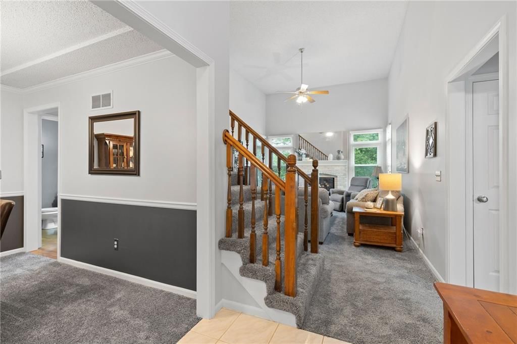 3909 NE 60th Street — photo 4