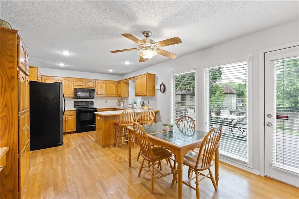 3909 NE 60th Street — photo 11