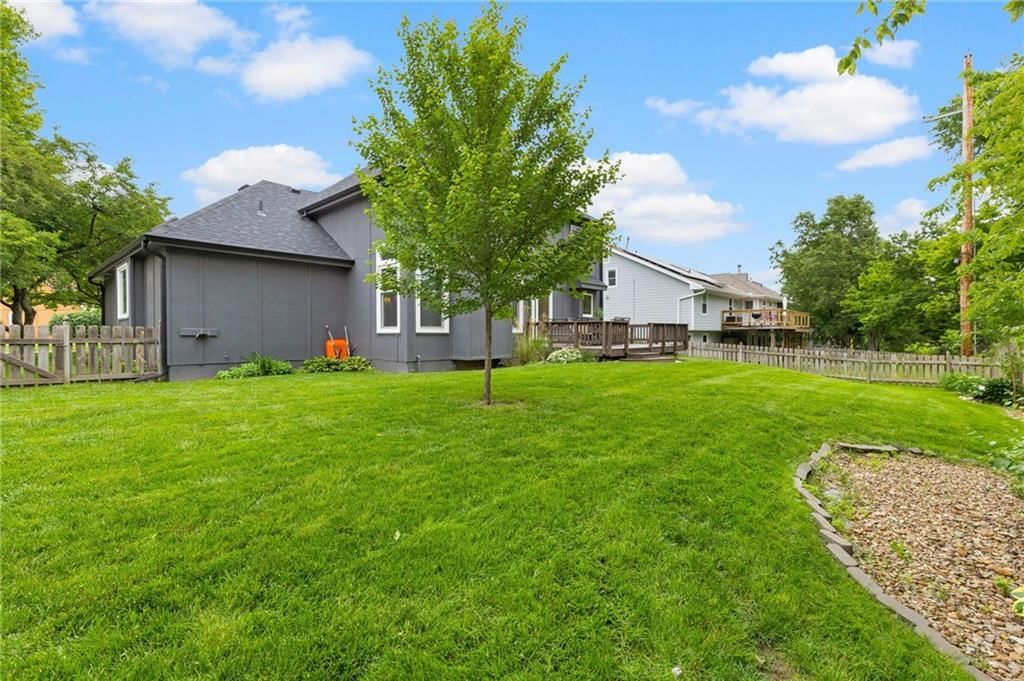 3909 NE 60th Street — photo 34