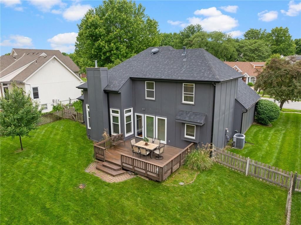3909 NE 60th Street — photo 35