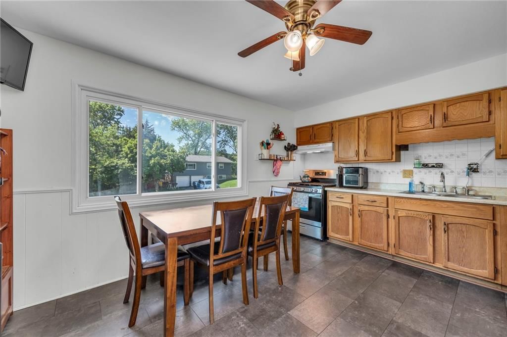 8410 Barnett Avenue — photo 10