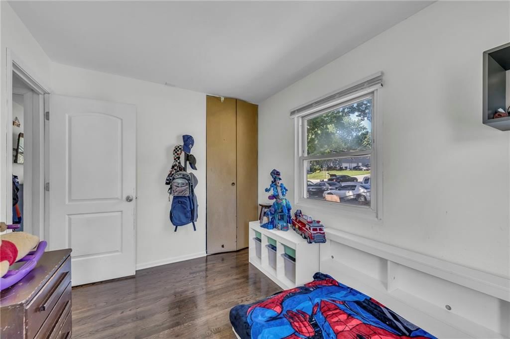 8410 Barnett Avenue — photo 15