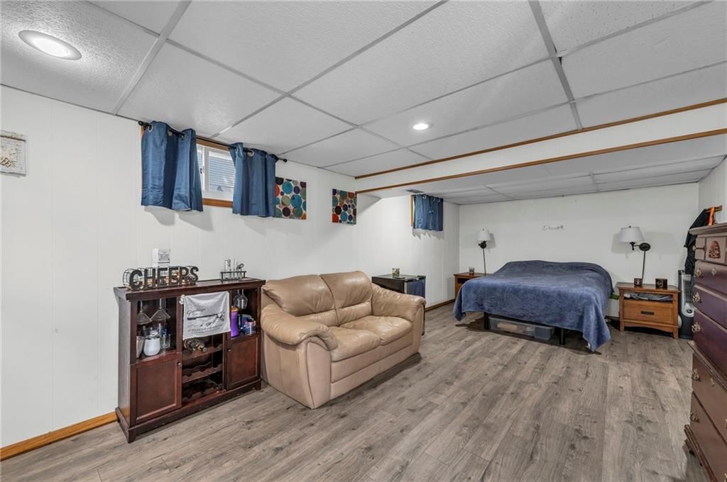 8410 Barnett Avenue — photo 18