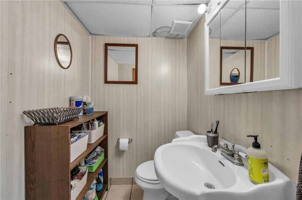 8410 Barnett Avenue — photo 22