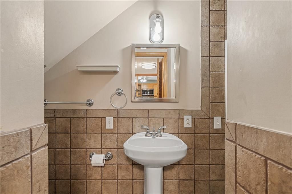 11124 W 69th Terrace — photo 32