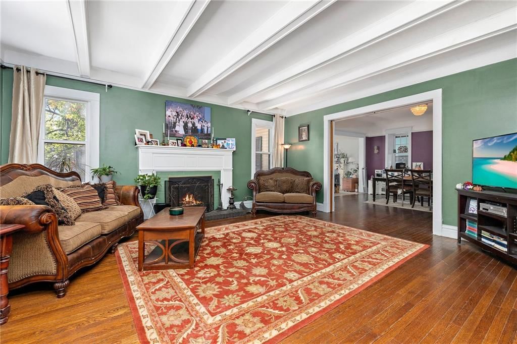 424 S Elm Street — photo 11