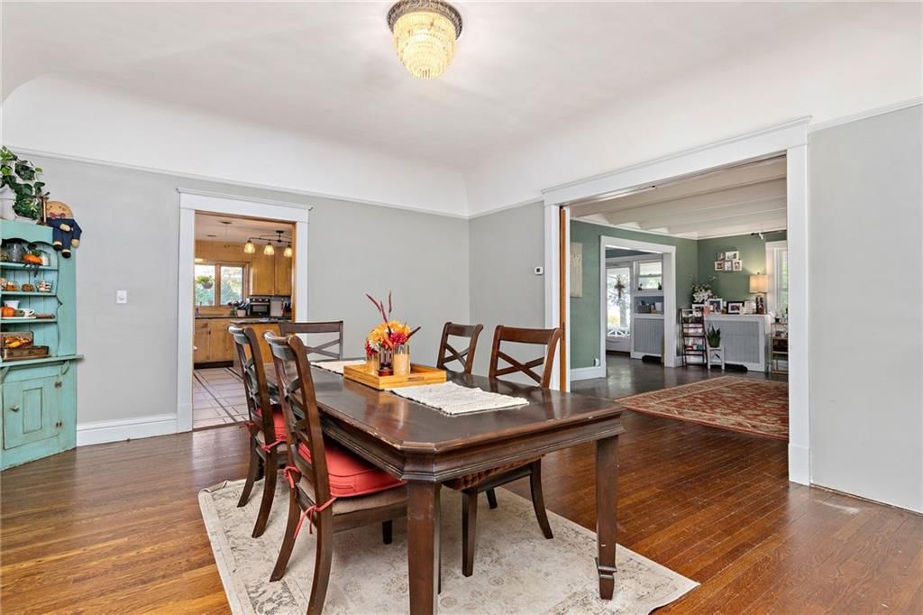 424 S Elm Street — photo 17