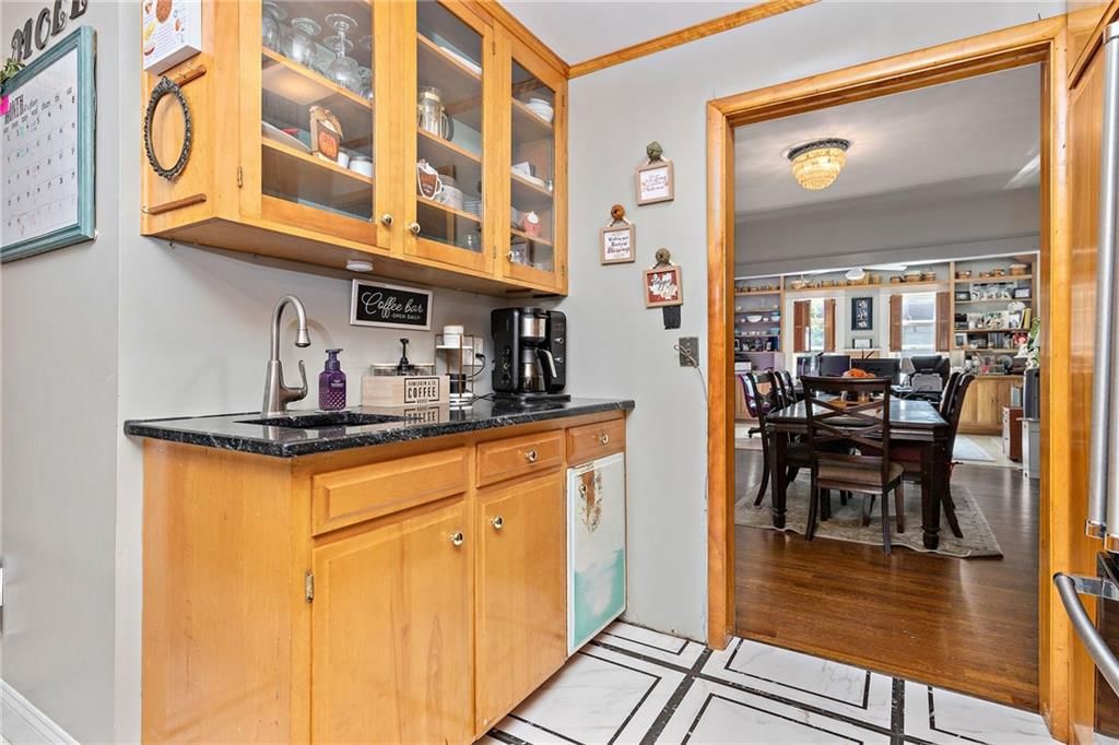 424 S Elm Street — photo 18