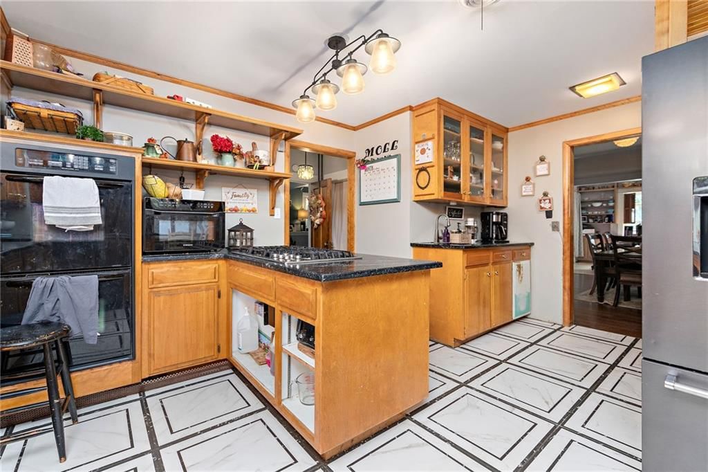 424 S Elm Street — photo 22