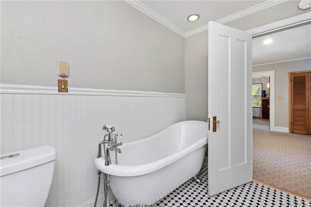 424 S Elm Street — photo 44