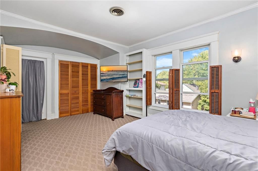 424 S Elm Street — photo 47