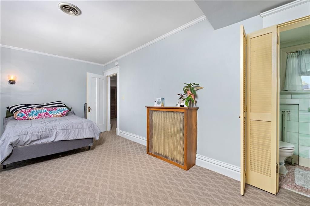 424 S Elm Street — photo 49