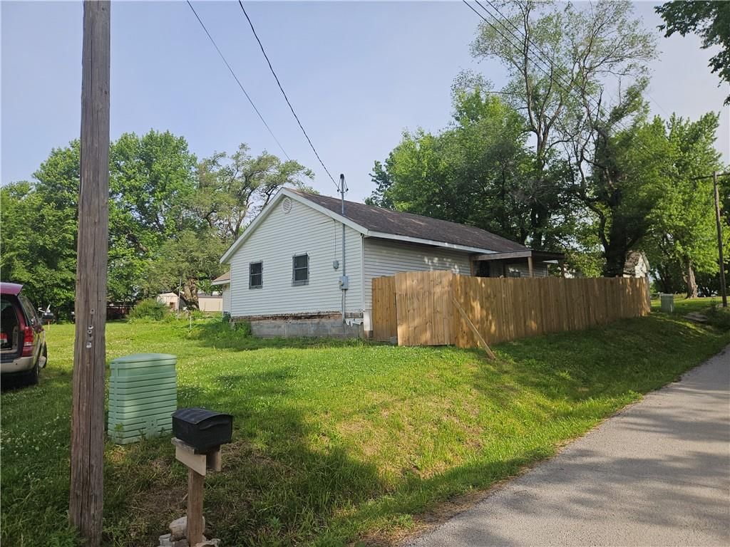 102 South Street — photo 1