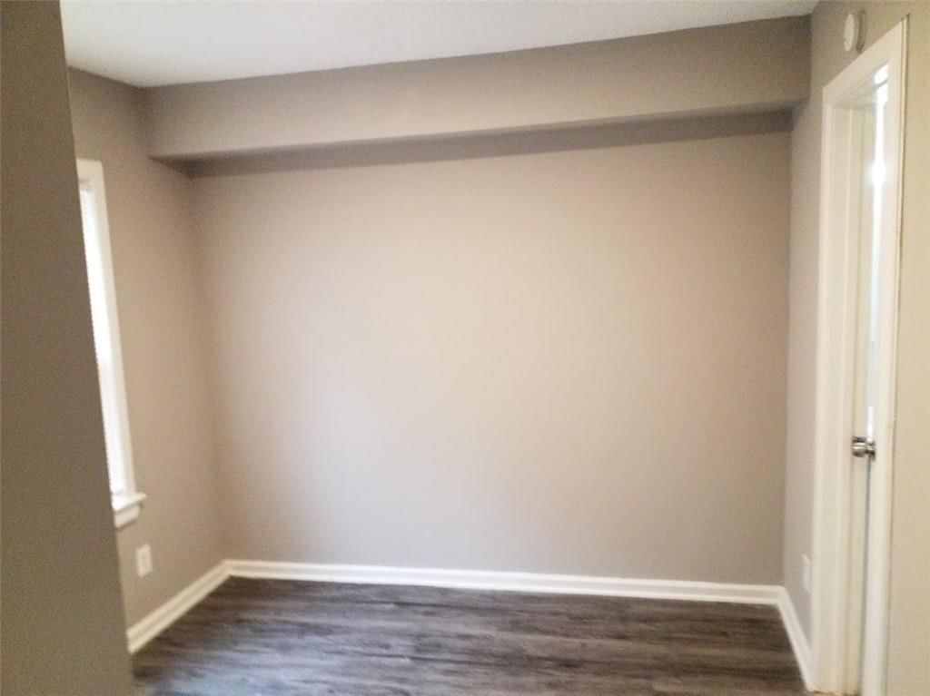 8828 N Main Street — photo 11