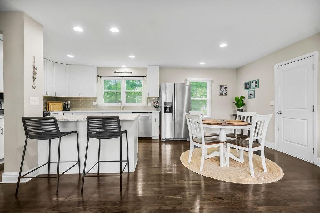 9322 Woodward Street — photo 5