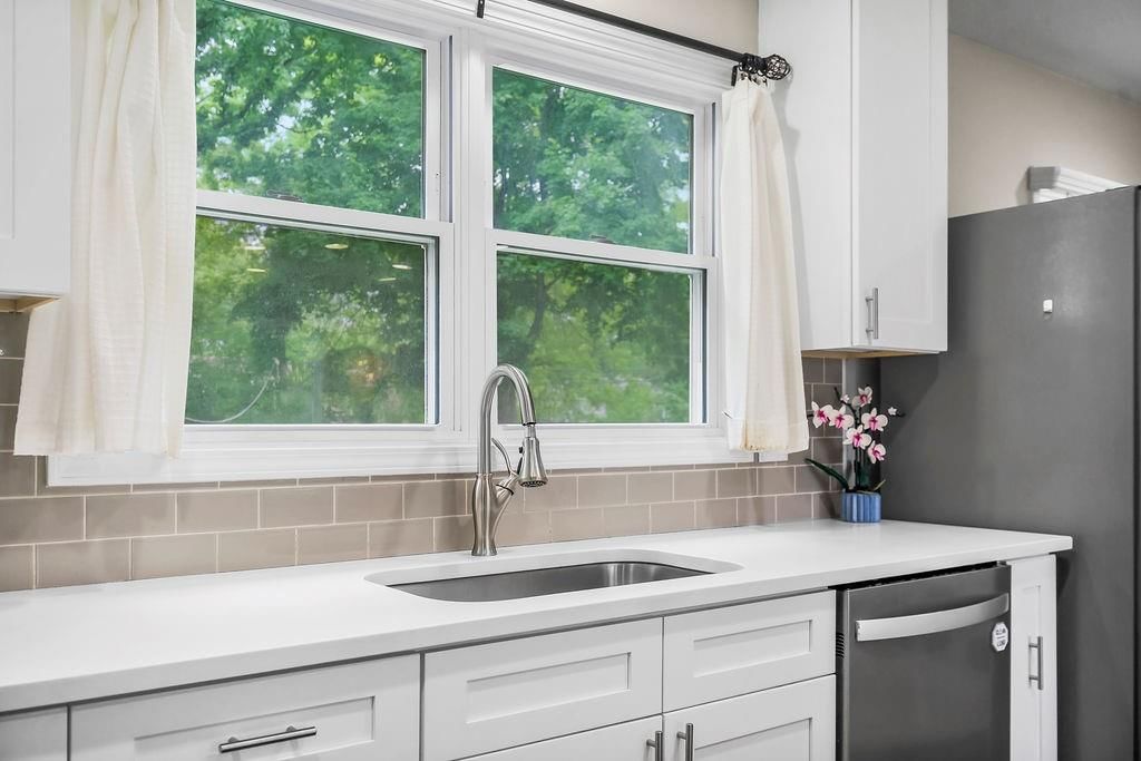 9322 Woodward Street — photo 10