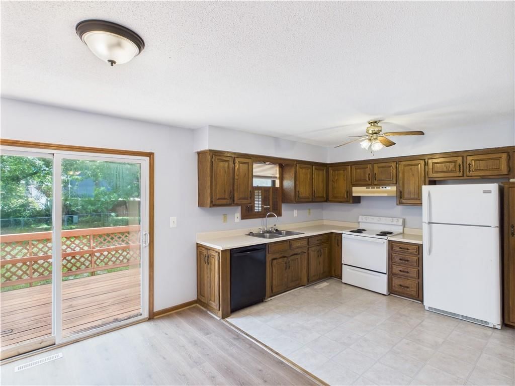 240 SE 121st Road — photo 3