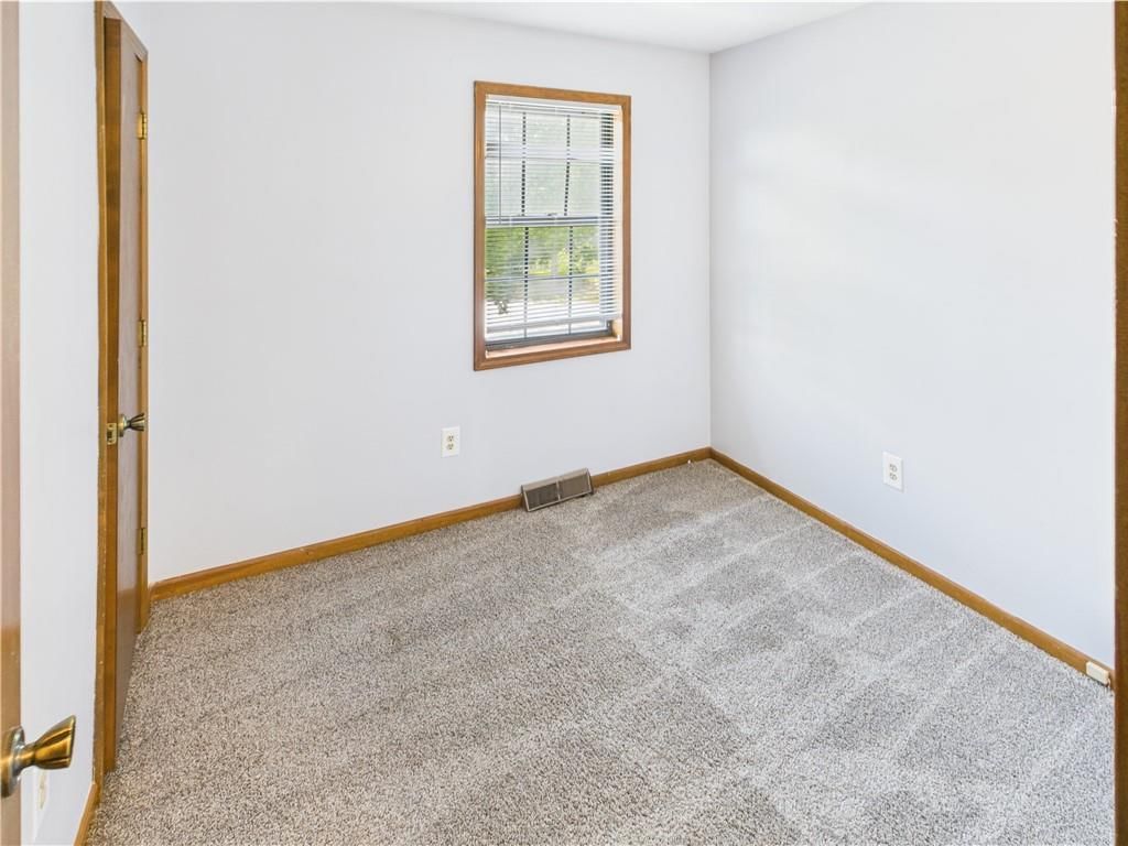 240 SE 121st Road — photo 6